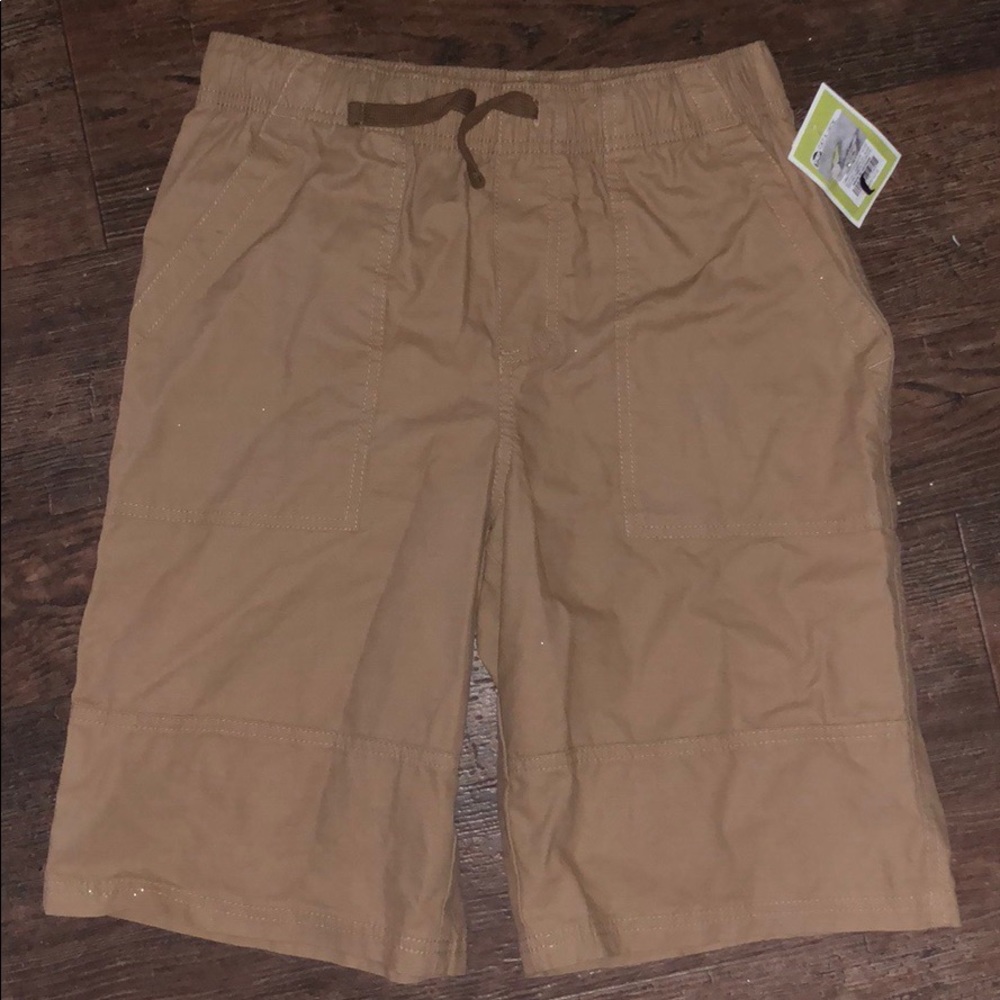Circo khaki shorts
